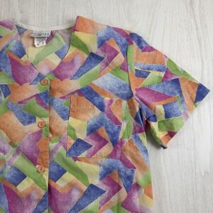 Women's Scrub Top Small‎ Multicolor 2-Pocket Whimsy Y2K Peaches Geometric Neon